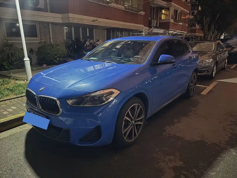 BMW X2