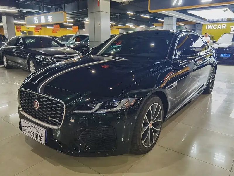 Jaguar XF