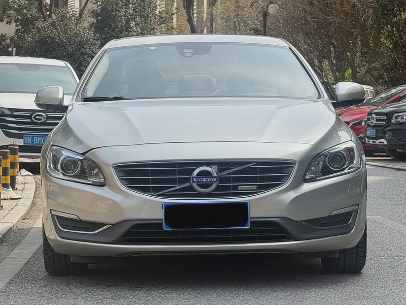 Volvo S60