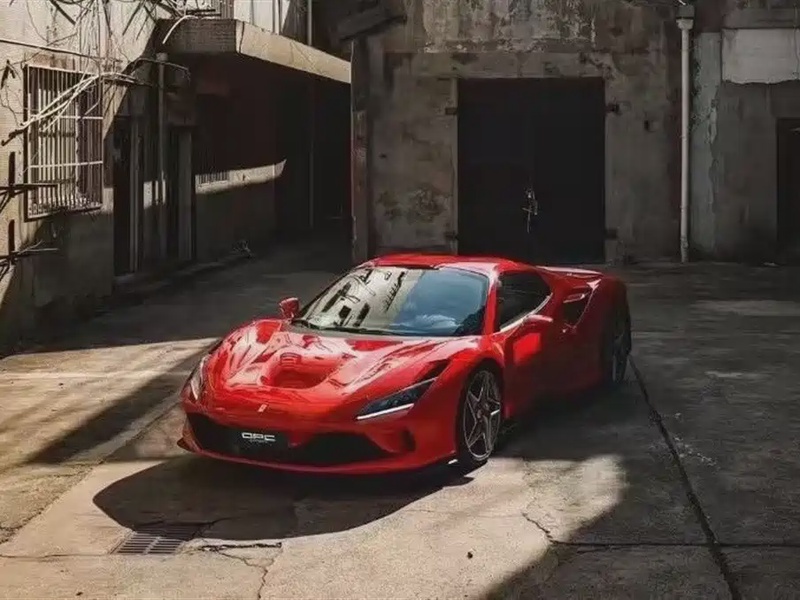 Ferrari F8