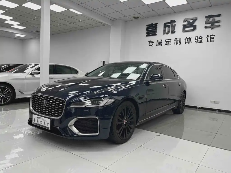 Jaguar XFL