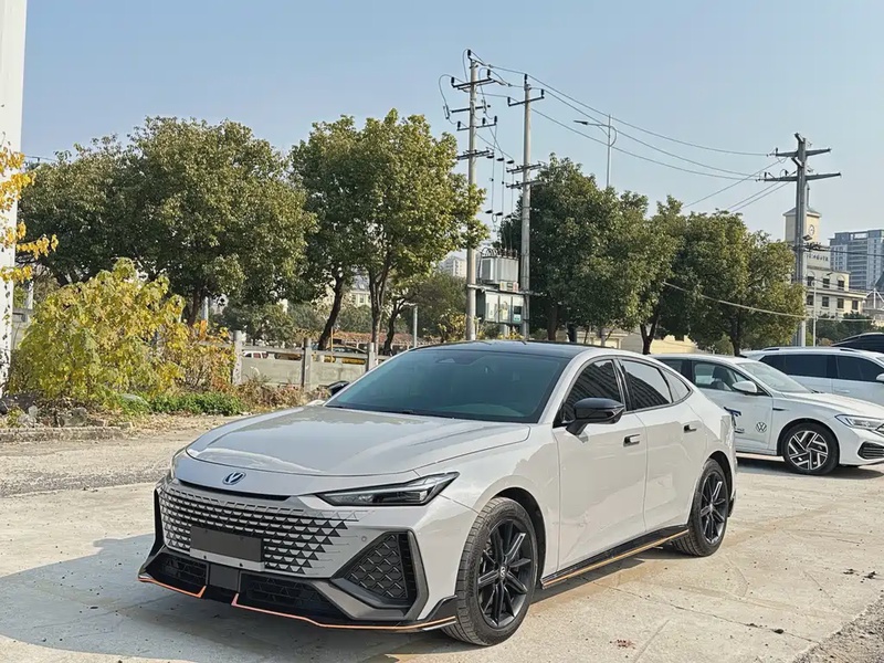 Changan UNI-V