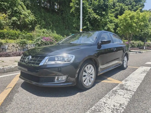 Volkswagen Lavida 2013