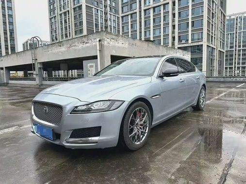 Jaguar XF 2018