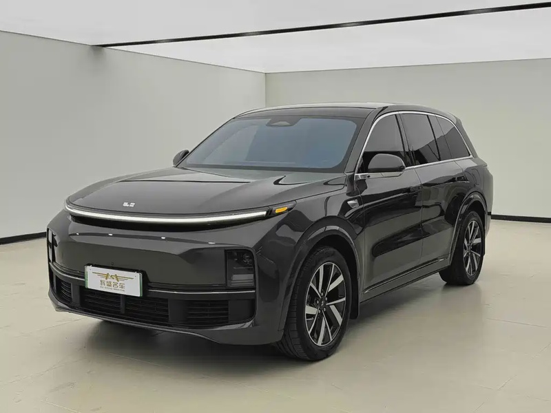 Li Auto L8