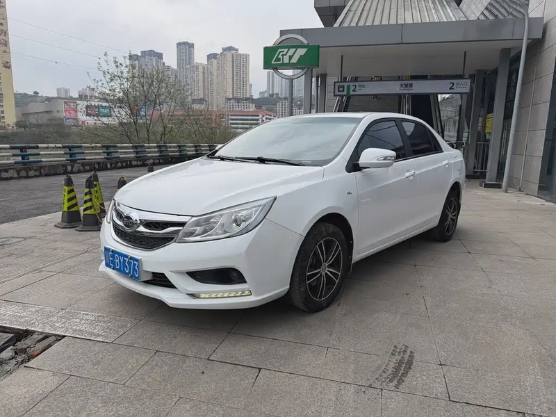 BYD Surui