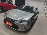 Lexus ES 2019