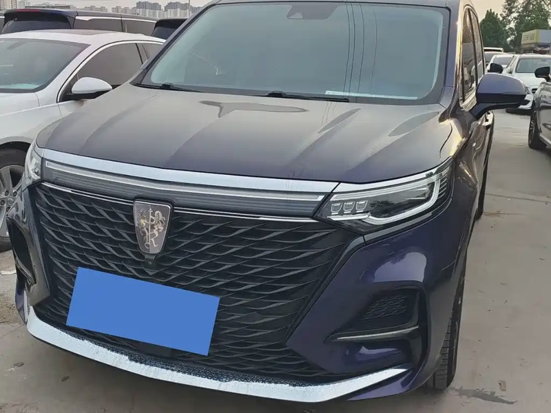 Roewe iMAX8