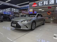 Lexus ES 2021