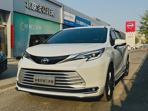Toyota Sienna 2025