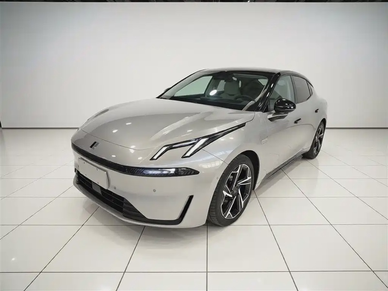 Lynk & Co 07