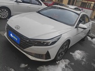Hyundai Elantra 2022