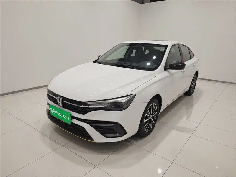Roewe i5
