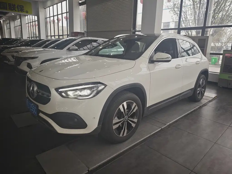 Mercedes-Benz GLA-Class
