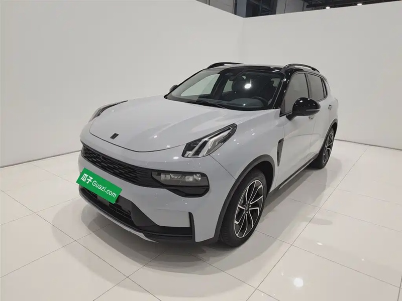 Lynk & Co 01