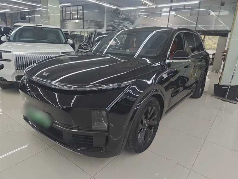 Li Auto L8