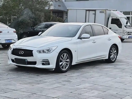 Infiniti Q50 2016
