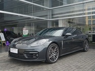 Porsche Panamera 2023
