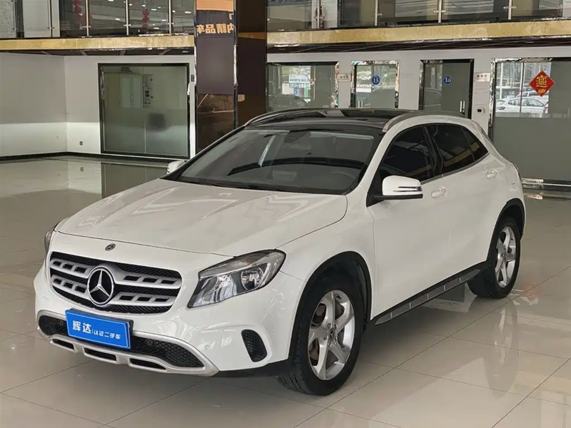 Mercedes-Benz GLA-Class