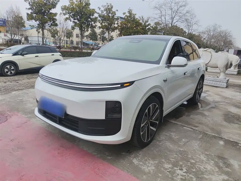 Li Auto L6