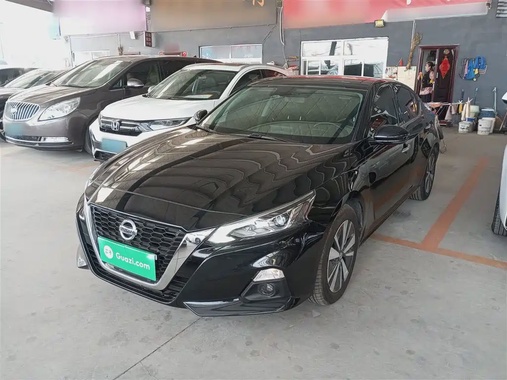 Nissan Teana 2022
