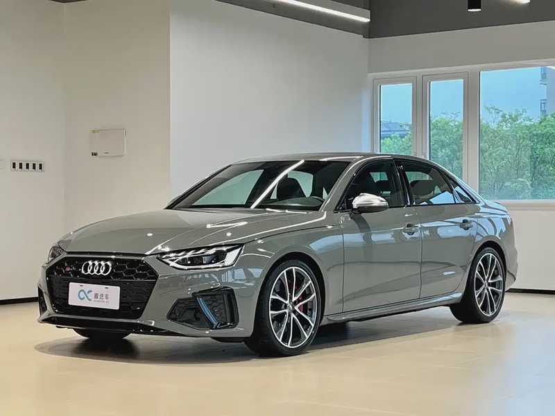 Audi S4