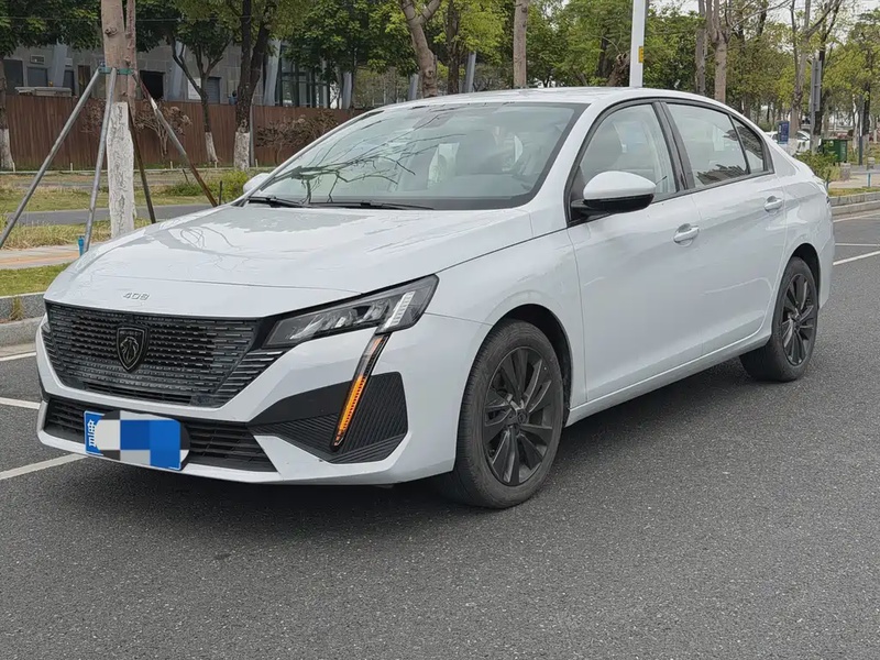Peugeot 408