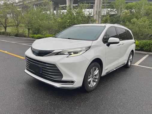Toyota Sienna 2022