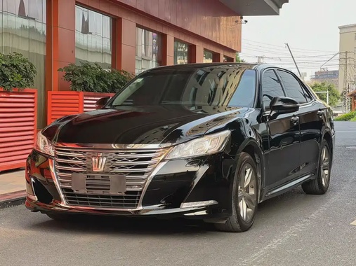 Toyota Crown 2017