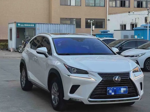 Lexus NX 2021