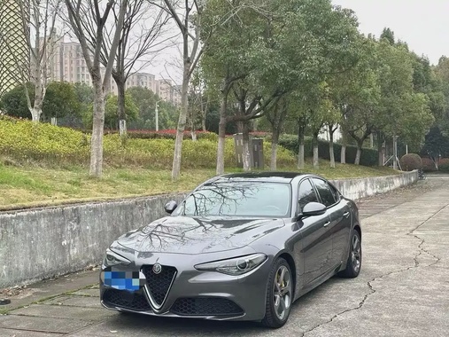 Alfa Romeo Giulia 2021