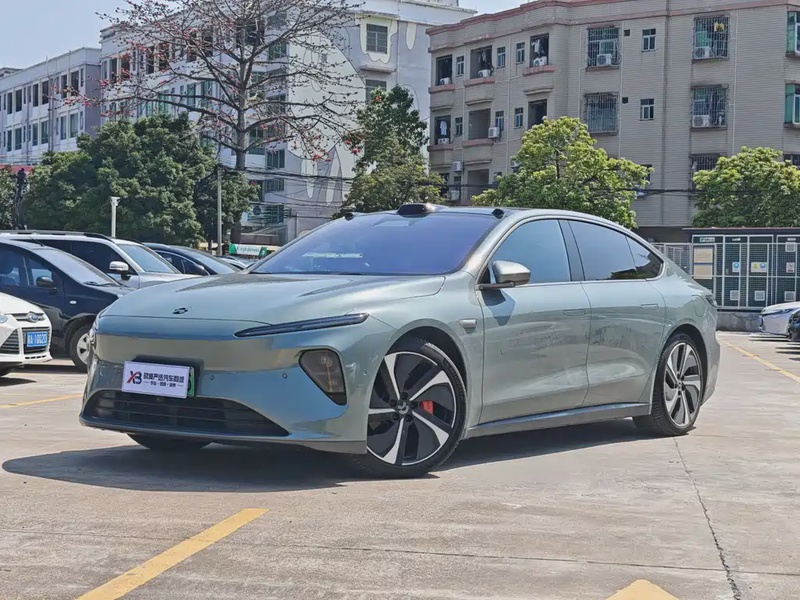 NIO ET7