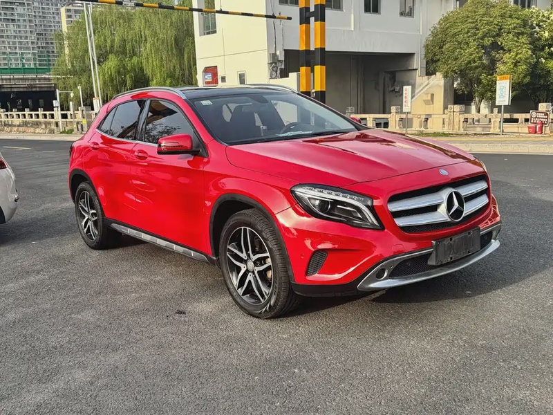 Mercedes-Benz GLA-Class
