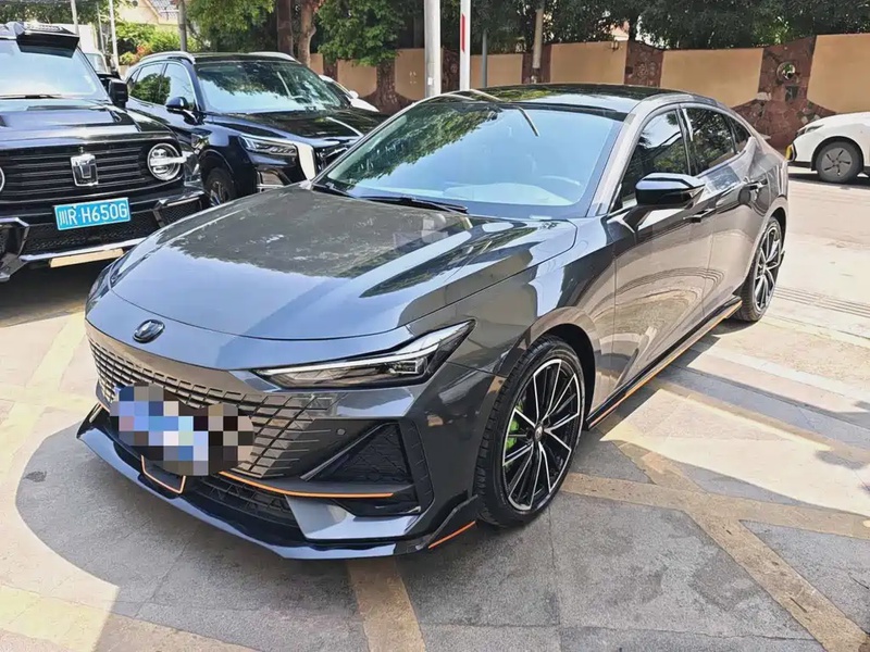 Changan UNI-V