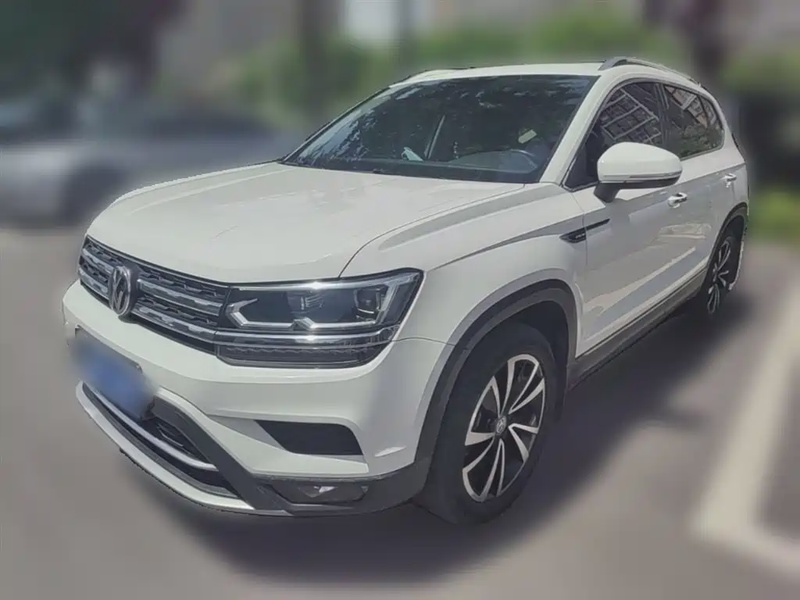 Volkswagen Tharu