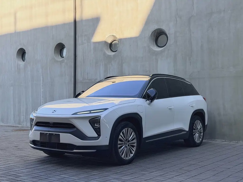 NIO ES6