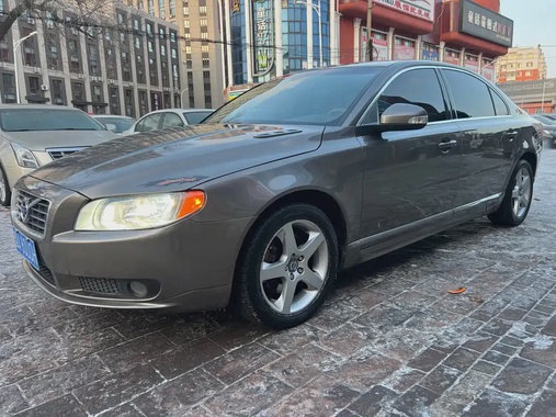 Volvo S80L 2011