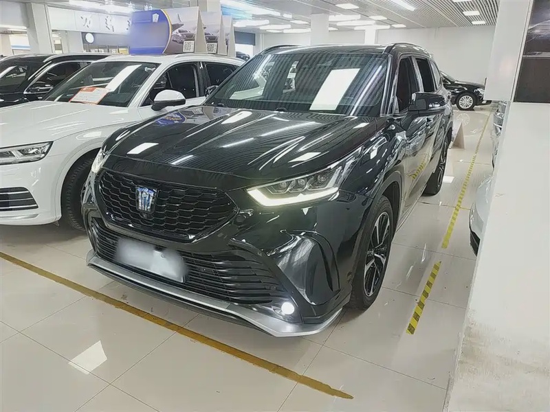Toyota Crown Kluger