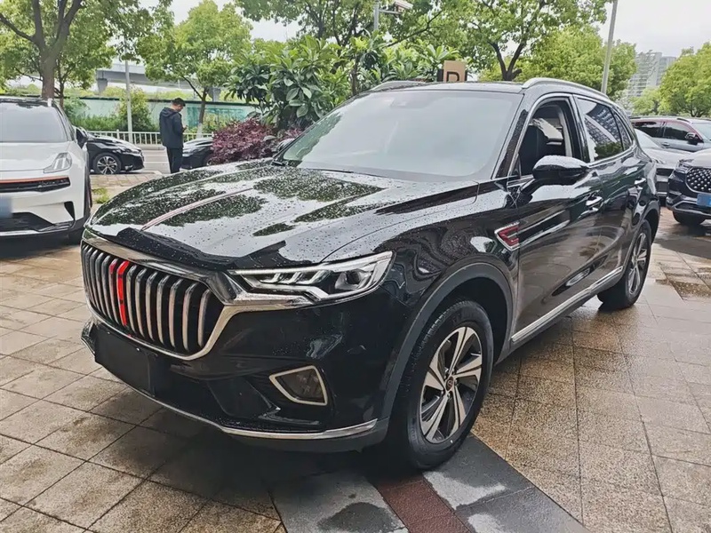 Hongqi HS5