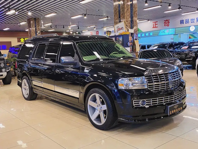 Lincoln Navigator