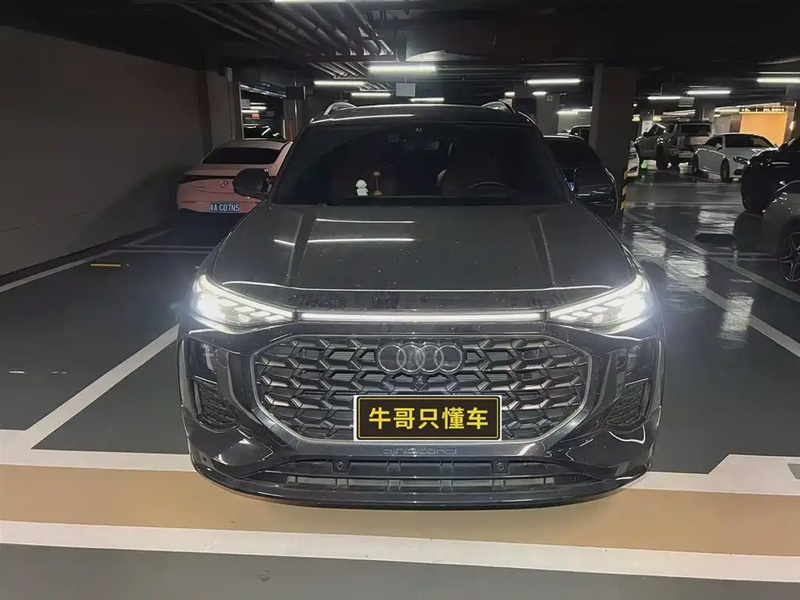 Audi Q6