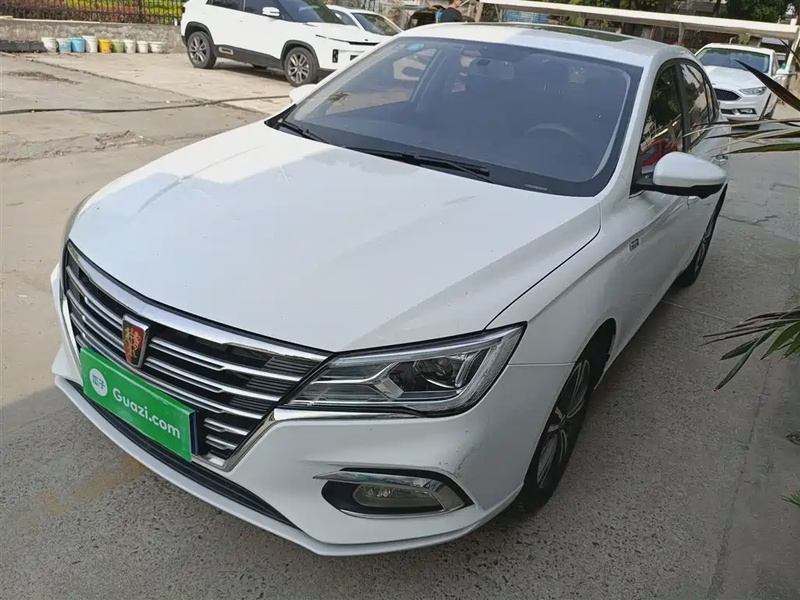Roewe i5