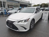 Lexus ES 2019