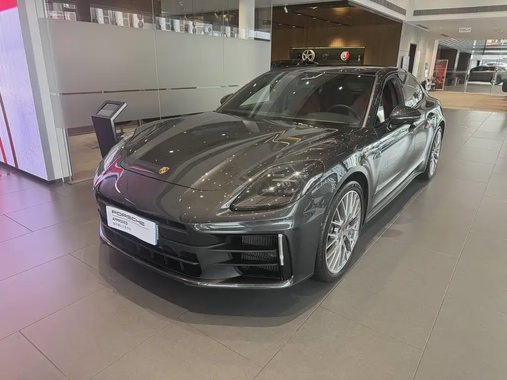 Porsche Panamera 2025