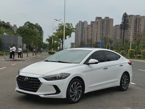 Hyundai Elantra 2020