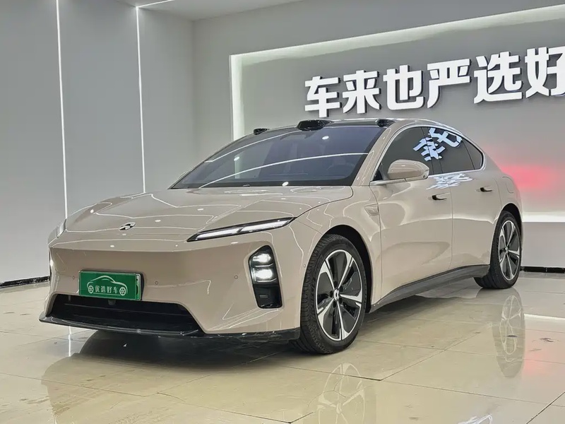 NIO ET5