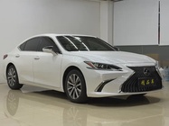 Lexus ES 2020