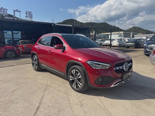 Mercedes-Benz GLA-Class 2021
