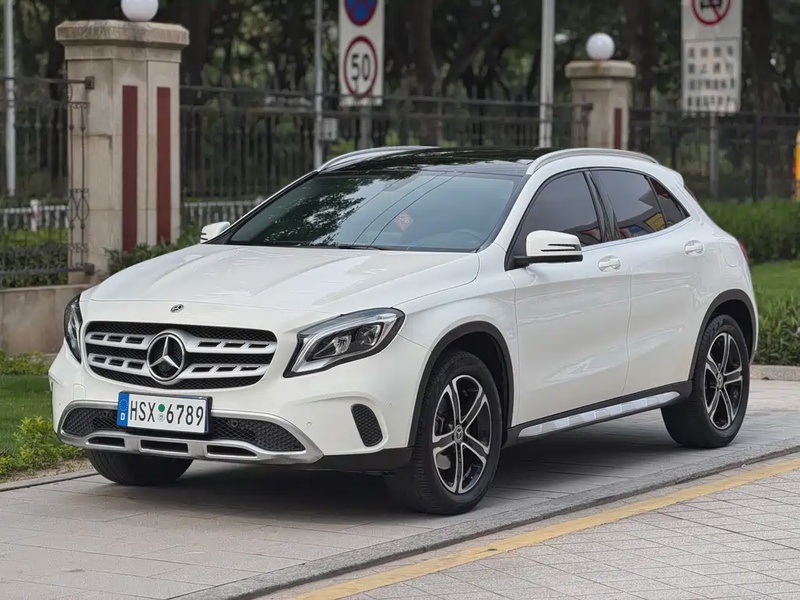 Mercedes-Benz GLA-Class