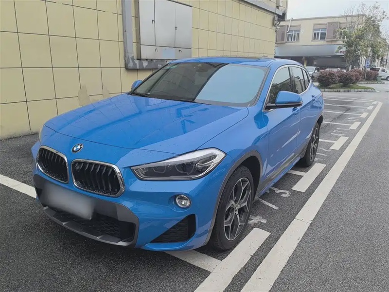 BMW X2